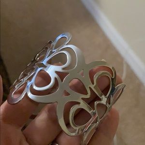 Park Lane Chic Floral Bracelet